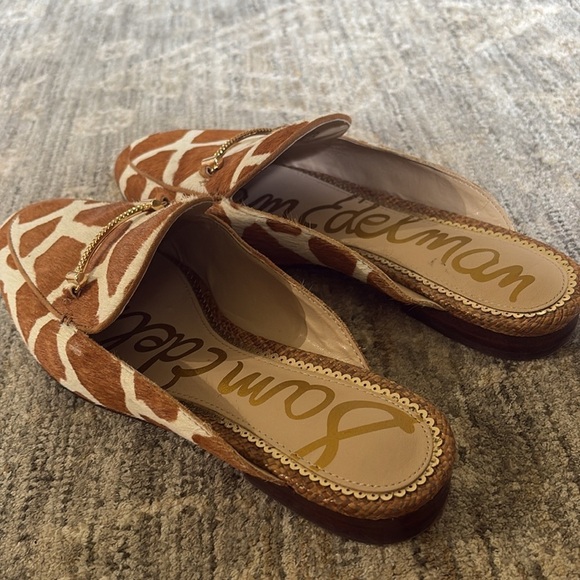 Sam Edelman Tan and White Patterned slip on Loafers - size 7.5 - leather - Picture 5 of 7